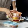 Pregătirea meselor pentru câteva zile sau batch cooking-ul, aliatul tău cel mai bun odată cu reîntoarcerea în activitate. Cum să faci să nu stai zilnic în bucătărie și să ai mâncare sănătoasă
