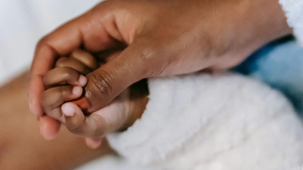 Bebelușii din Nigeria se nasc cu bacterii rezistente la antibiotice, parțial din cauza practicilor agricole / La nivel mondial, se administrează mai multe antibiotice animalelor decât oamenilor