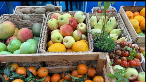 ULTIMA ORĂ | Prețurile citricelor și fructelor proaspete au crescut semnificativ, față de luna trecută / Prețul cafelei s-a majorat cu 1,43% / Rata anuală a inflației s-a menținut în aprilie la 4,9%