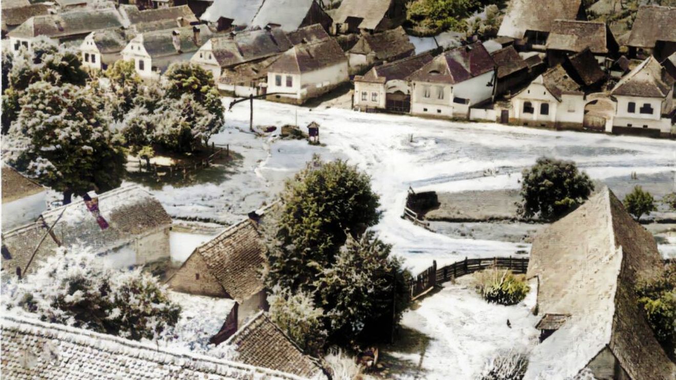 Mureş: Case tradiţionale săseşti din Filitelnic, restaurate pentru includerea într-un circuit turistic/ Vizitatorii vor savura mâncare tradițională, produsă aici