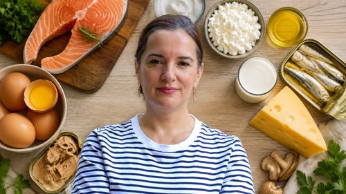 5 semne că ai deficit de vitamina D / Tania Fântână (nutriționist): În ceea ce privește alimentația, cele mai bogate surse naturale de vitamina D sunt uleiul din ficat de cod, somonul, macroul, sardinele și gălbenușul de ou