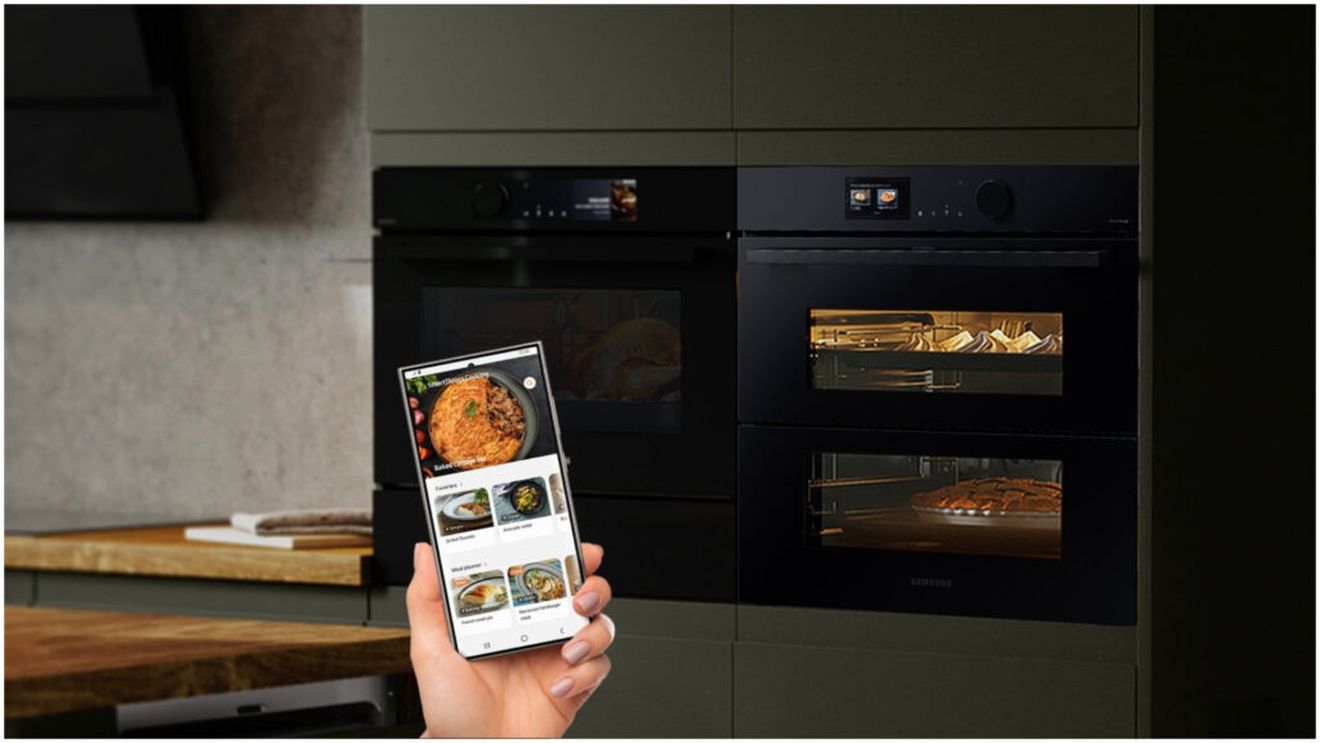 O companie își promovează în România cuptoarele înzestrate cu inteligență artificială / Temperatura este ajustată automat în funcție de ingrediente, iar utilizatorii pot vedea pe telefon, live, starea preparatului