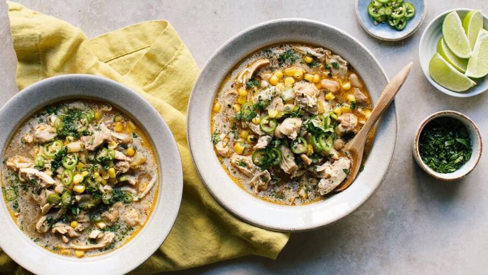 Idee de prânz: Chili alb cu pui / O rețetă ușoară pentru un prânz gustos