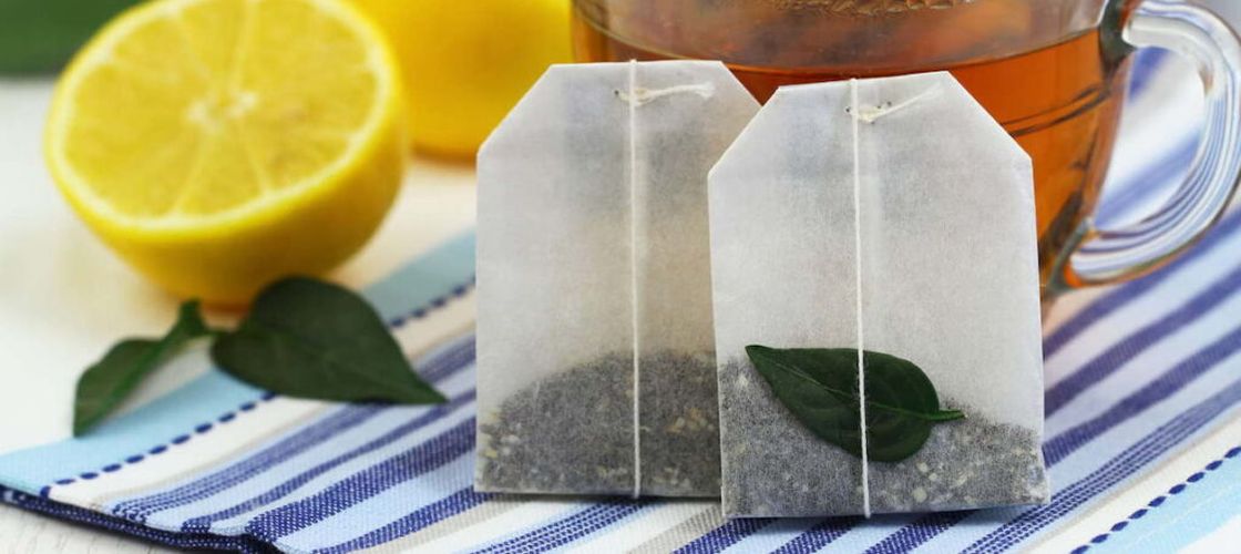 STUDIU | 2.500 de particule de microplastice eliberează pliculețele de ceai, într-o singură ceașcă!/ Specialiștii recomandă ceaiul vrac!
