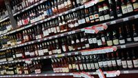 Polonia vrea să interzică vânzarea alcoolului pe timpul nopții / Seimul a aprobat și eliminarea reclamelor la bere, iar legea merge acum la Senat