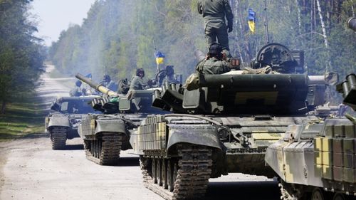 Tancurile sunt esențiale în străpungerile făcute de Ucraina în Kursk. Ce mănâncă și cum mănâncă echipajele în timpul misiunilor, care pot dura 20 de ore / Multe vehicule, echipate cu un dispozitiv iubit de tanchiști