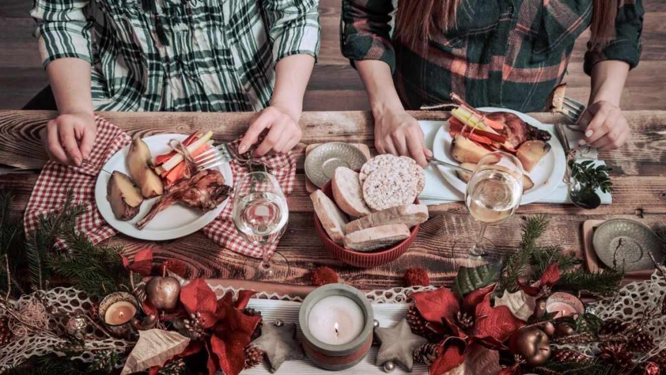 Recomandări ale medicilor pentru masa de sărbători: „Echilibrul e mai important decât excluderea anumitor alimente