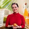 Kombucha sau apa de cocos? Ce alegi vara și la ce trebuie să fii atent / Tania Fântână (nutriționist): Înainte de a pune o sticlă în coșul de cumpărături, merită să citim cu atenție eticheta