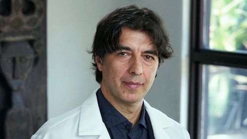 De ce alimentația vegană dar cu întreruperi este ideală/ Valter Longo, cercetător în domeniul longevității: Excesul în greutate și rezistența la insulină ne îmbătrânesc prematur și ne pot îmbolnăvi de cancer