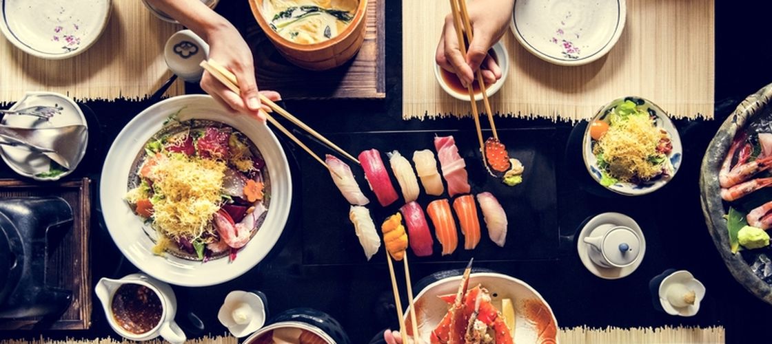 Ce mănâncă japonezii care ajung frecvent la 100 de ani / Filosofia ikigai, regula de 80% și obiceiurile asociate cu o viață lungă și sănătoasă