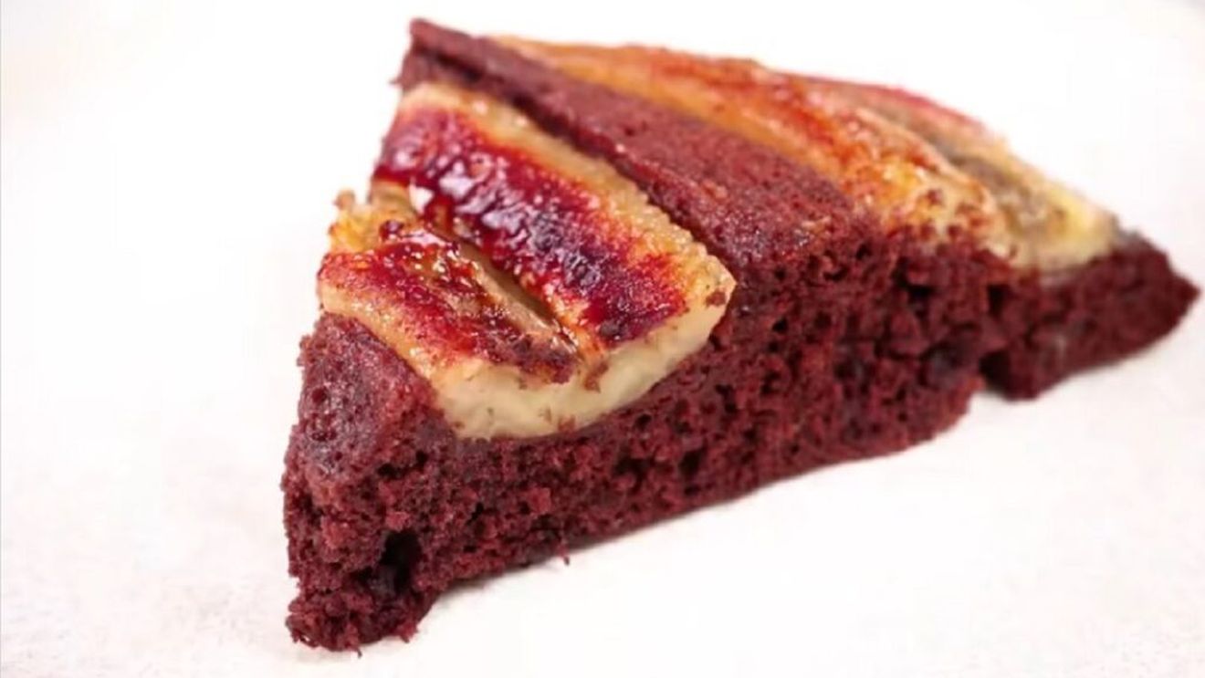 Ce poți face cu două banane și un ou/Desertul delicios, făcut pe tigaie, gata în mai puțin de  o oră