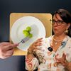 VIDEO | Restricția alimentară, dușmanul siluetei? Alina Costache, psiholog: „Poate fi unul dintre factorii declanșatori ai mâncatului compulsiv” / Cum se formează cercul vicios
