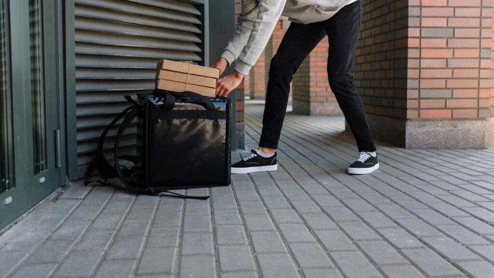 Peste 2,2 milioane de comenzi şi 70 de milioane de produse livrate de Freshful by eMAG în trei ani