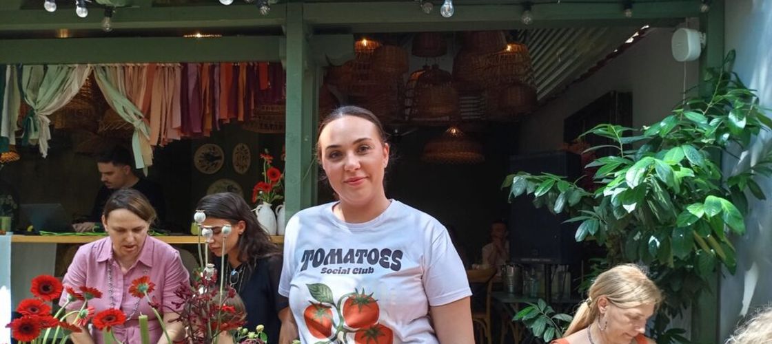 VIDEO | Cum a fost sărbătorit solstițiul de vară la Băcănia Veche / Un adevărat festin dedicat tomatelor, cu o varietate de preparate, de la salata Tomatina, la Quiche cu roșii, până la praline cu ganache de roșii și, evident, înghețata de roșii
