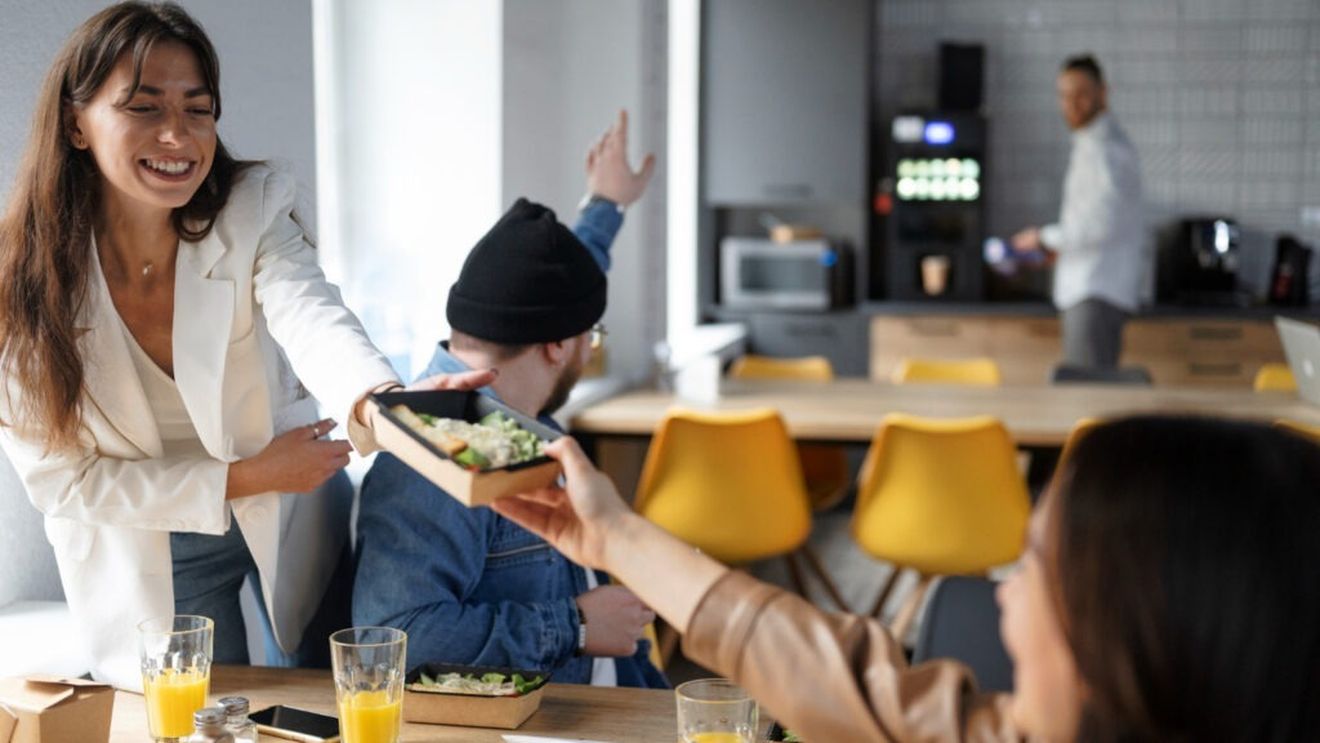 Pauza de prânz și sentimentul de apreciere cresc performanța la birou / Studiul Edenred arată care sunt factorii ce influențează performanța angajaților