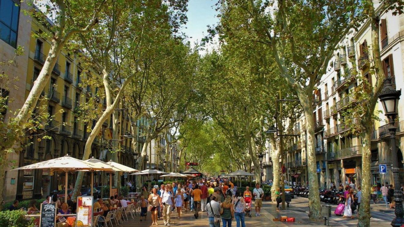 Celebra La Rambla din Barcelona devine prima „Zonă de Excelență” pentru terase/ Regulile de organizare ale restaurantelor și designul vor fi aprobate de Primărie
