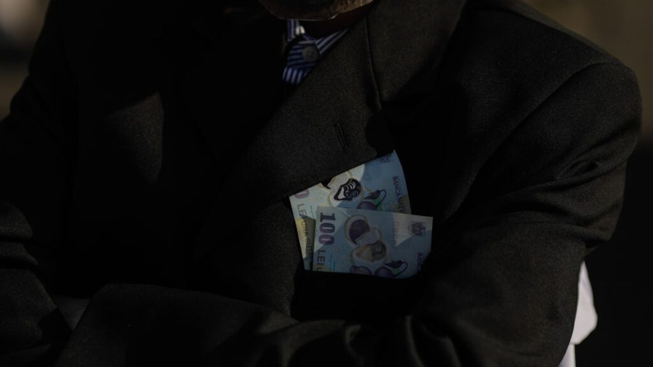 Romalimenta: Industria alimentară primeşte încă o lovitură prin creşterea salariului minim şi anularea facilităţilor fiscale