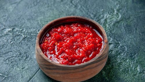 Dulceață de ardei iuți. Un sos rafinat care pune în valoare brânzeturile, dar merge și la fripturi