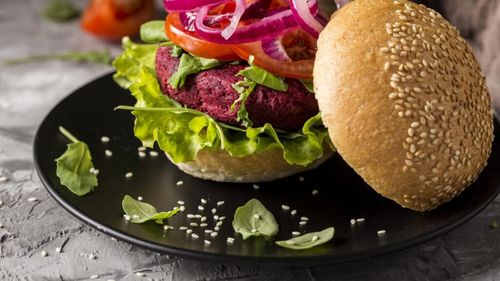 Soarta „burgerului vegetarian” este în joc la negocierile de la Bruxelles