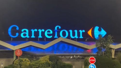 Autorităţile franceze au aprobat preluarea afacerii franceze a retailerului Delhaize de către Carrefour