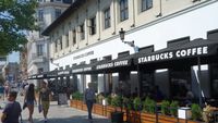 Starbucks închide cafeneaua de la Hanul lui Manuc, din centrul vechi al Capitalei, după mai mult de un deceniu de la inaugurare