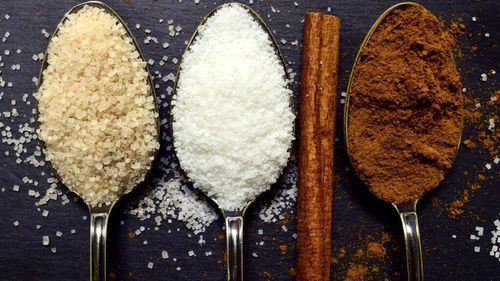 Istoria zahărului. De la mirodenie regală rară obținută din trestie, la produs industrial din sfeclă de zahăr. În Europa modernă, răspândirea lui i se datorează lui Napoleon Bonaparte