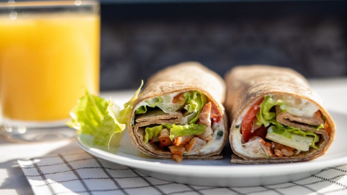 Idei de mic dejun gata în 15 minute, inspirate din dieta mediteraneeană / Toate aduc pe farfurie arome din Grecia, Italia sau din sudul Franței