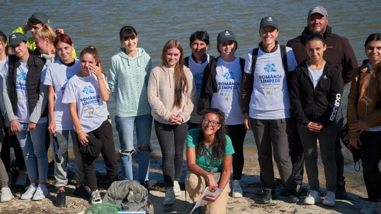 „Râurile lumii ar trebui să devină atât de sănătoase și curate încât apa lor să poată fi băută”/ Drinkable Rivers a făcut teste de calitate a apei din Dunăre