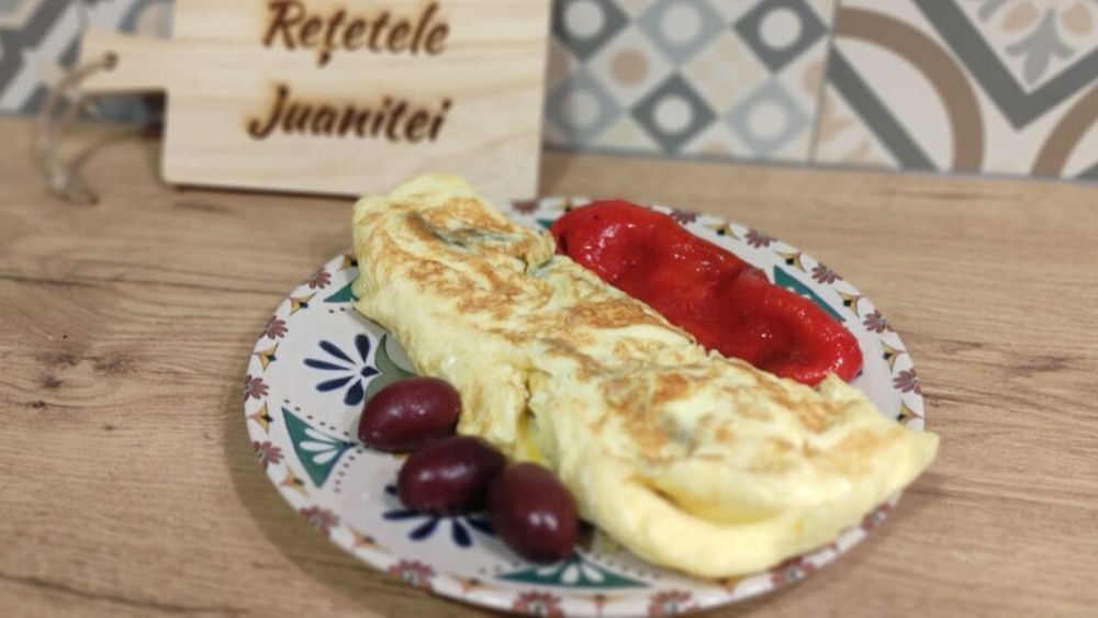 Omletă cu sparanghel, un mic dejun proteic și fresh/ Poți pregăti sparanghelul cu o seară înainte, iar dimineață să-l pui în tigaie împreună cu ouăle