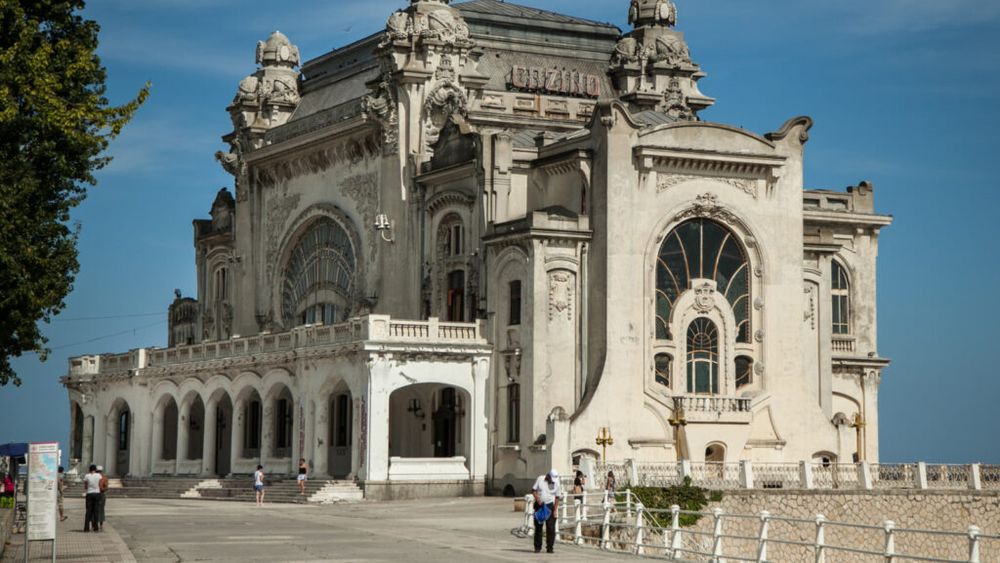 Cel mai mare concurs de vinuri rose din lume va fi primul eveniment găzduit de Cazinoul Constanța după renovare