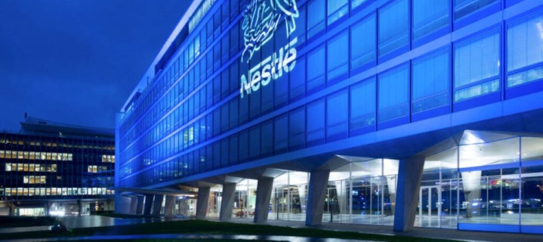 Nestlé mizează pe Inteligența Artificială pentru a dezvolta alimente adaptate utilizatorilor de medicamente pentru slăbit