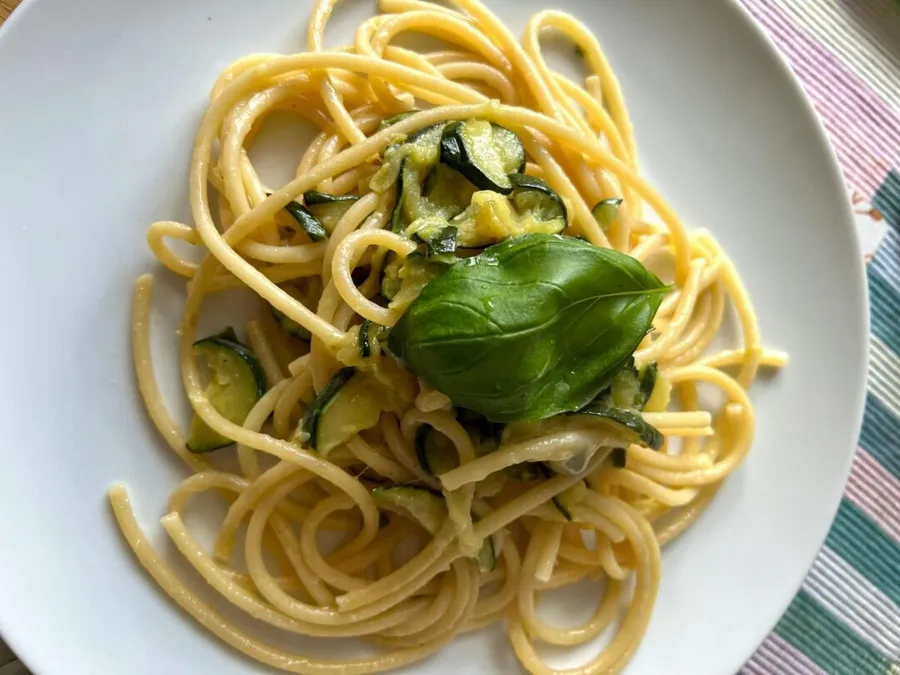 Rețetă de paste cu dovlecei