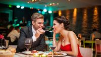 Cât costă o cină romantică în București. Locurile unde o ieșire la restaurant poate ajunge la 500 de lei de persoană
