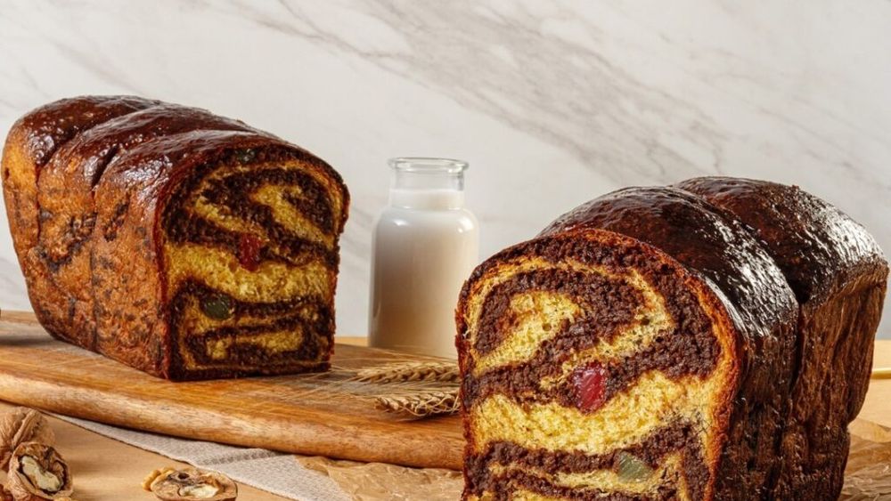 ABC în bucătărie. Cum să nu dai greș cu cozonacii de Paște. Ce tip de făină este preferabil, de câtă drojdie e nevoie, la ce temperatură dospește aluatul și cât timp