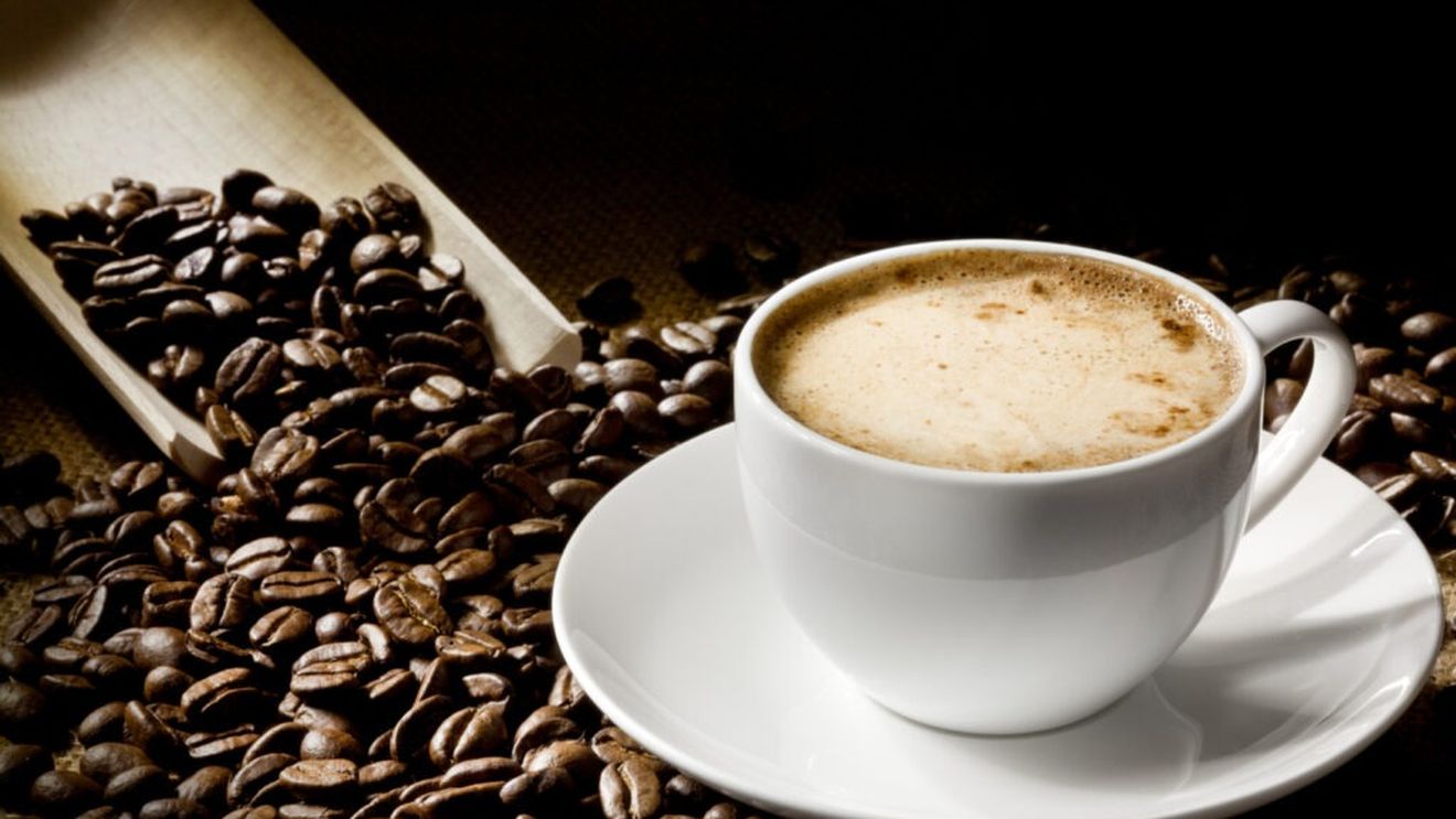 Danemarca va elimina taxele pe cafea şi ciocolată pentru a veni în sprijinul gospodăriilor afectate de creşterea preţurilor la alimente