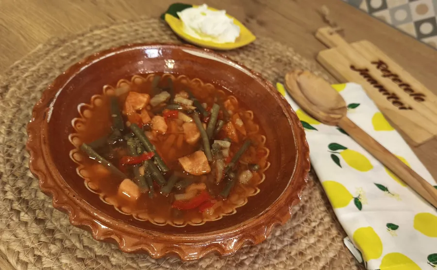 video-foto-supa-minestrone-in-stil-romanesc