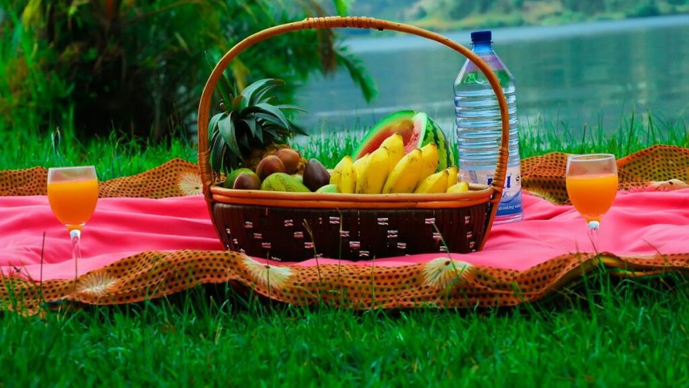 7 rețete rapide și delicioase pentru picnicul de 1 Mai / Nu trebuie să stai mult timp în bucătărie / Sunt nemaipomenite după mesele îmbelșugate de Paște