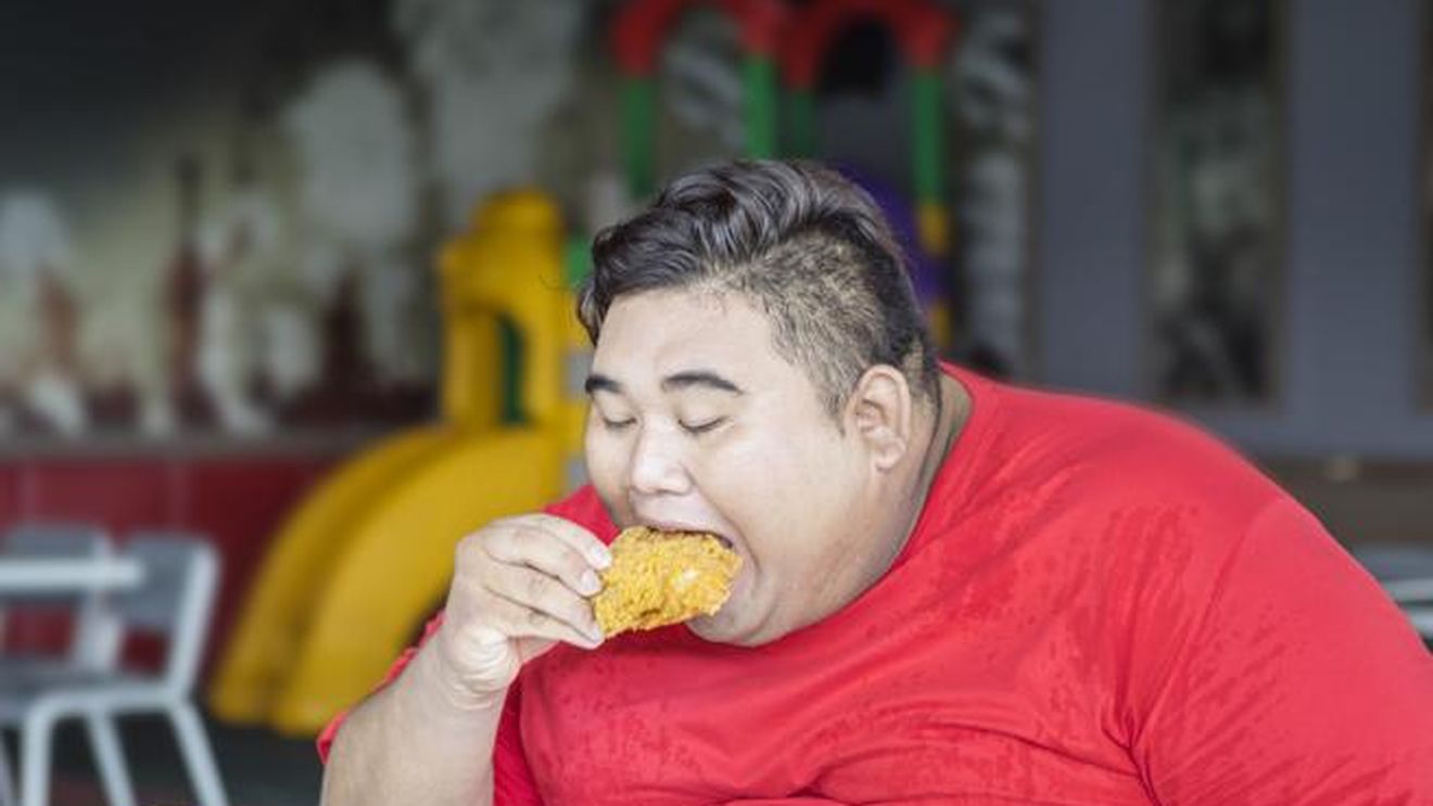 China are 400 de milioane de adulți obezi sau supraponderali, depășind Statele Unite, în procente. Partidul Comunist impune măsuri, iar unele firme propun bonusuri la salariu pentru cine pierde în greutate