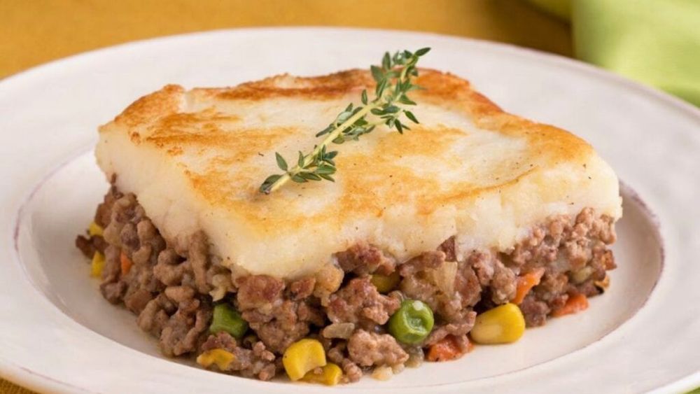 Rețetele Juanitei | Shephard’s pie/Plăcinta ciobanului cu resturile de drob de la Paște/ Rețeta celebrului chef Gordon Ramsay, reinterpretată pentru a combate risipa alimentară
