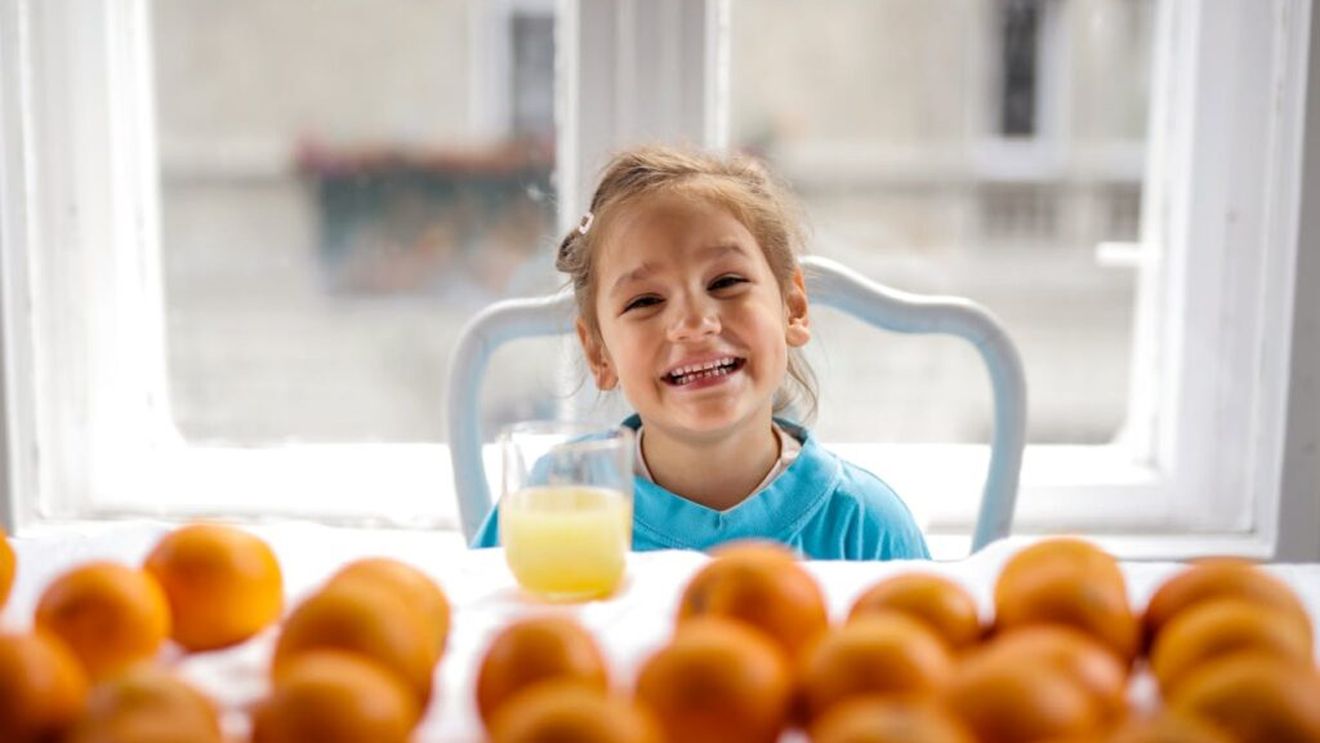 Zece lucruri de știut despre veganism la vârsta copilăriei. Ce spun experții despre beneficii și riscuri