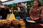 VIDEO/FOTO | Primul restaurant balinez din România, redeschis în spațiu nou la Timișoara. Patronul român a locuit zece ani în Bali și s-a întors acasă cu o soție asiatică / Inaugurare cu ambasadorul Indoneziei