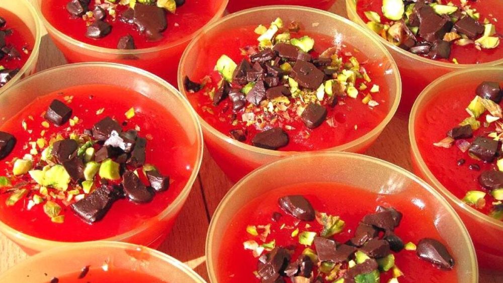 Gelatină de pepene sau gelo di melone, desertul rafinat al lunii august la care sicilienii nu renunță niciodată după masă sau înainte de culcare