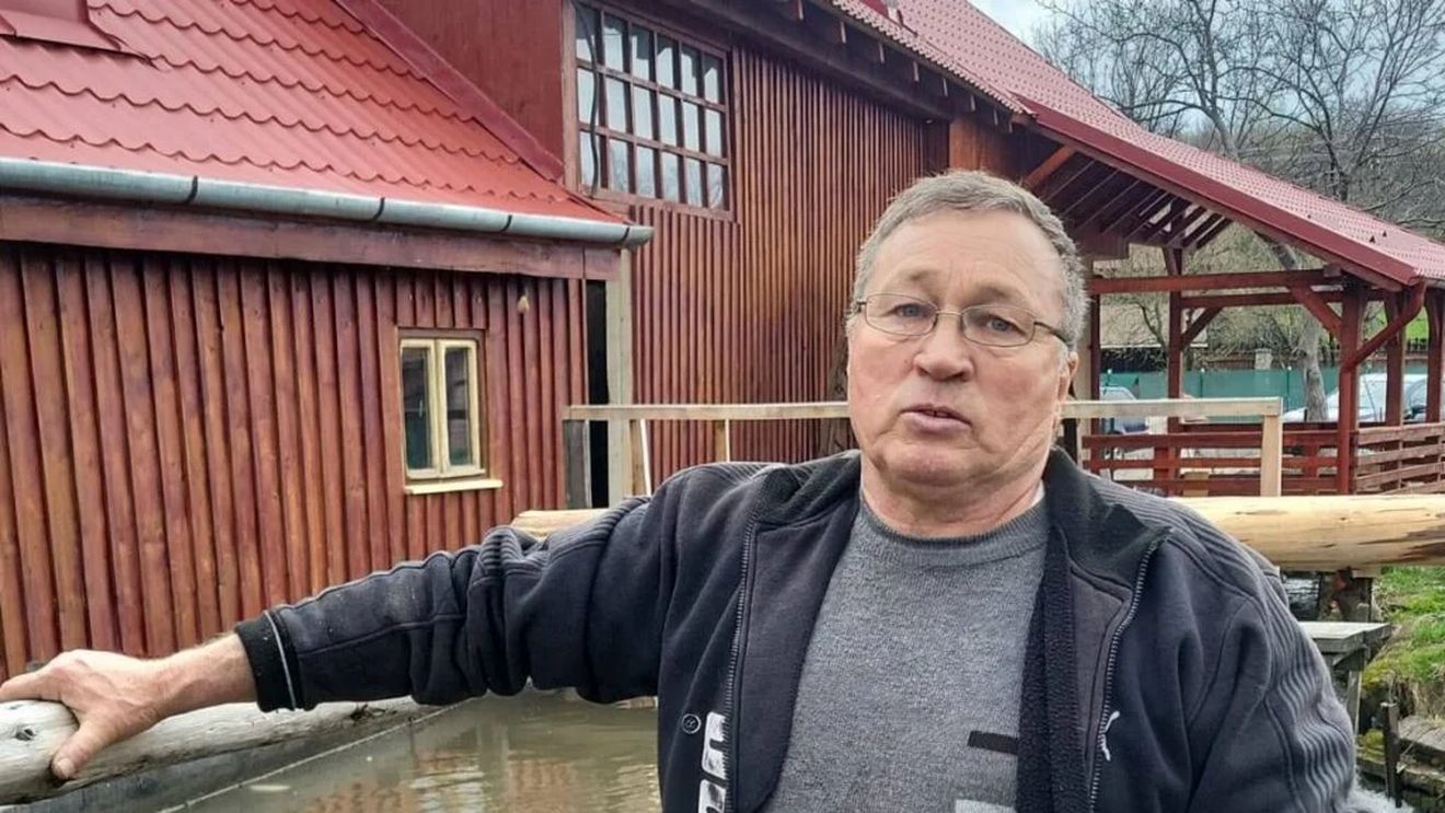 Dumitru Suceava din Ibăneşti, cel care a restaurat moara acţionată de apă şi vâltoarea pe care le avea în curte ca moştenire de familie, făcând din aceste instalaţii tehnice ţărăneşti o adevărată atracţie turistică, a fost declarat Tezaur Uman Viu