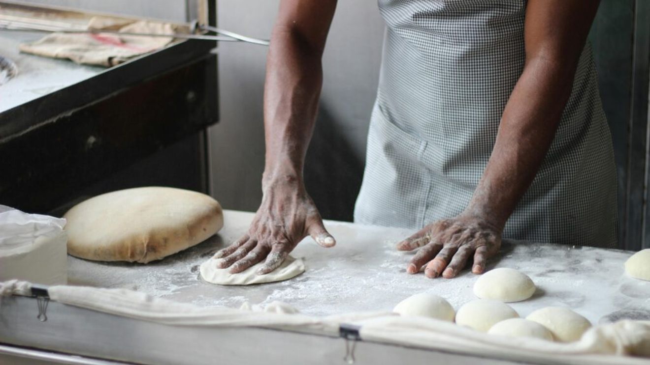 Provocarea de sănătate cu care se confruntă brutarii de pretutindeni / Cum poate fi redus riscul de apariție al astmului brutarului