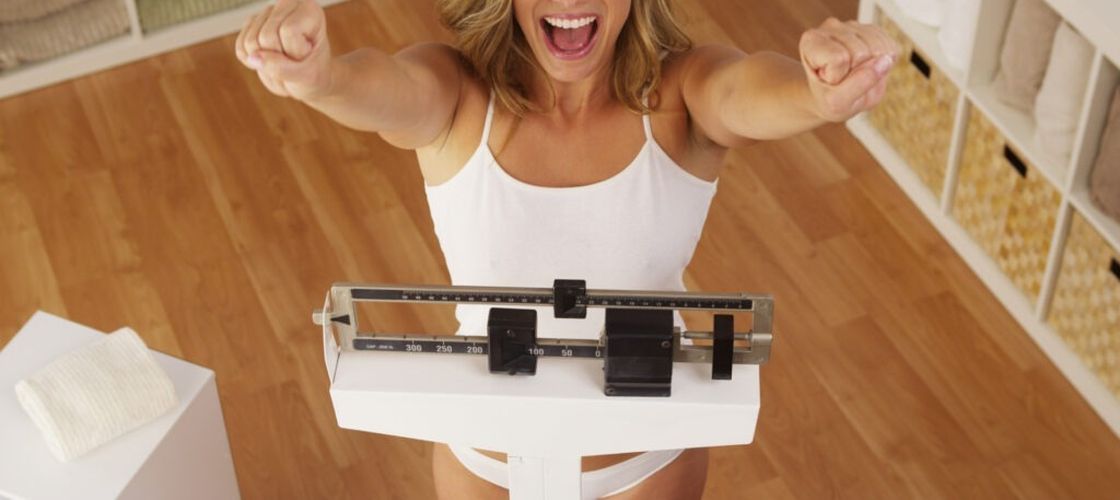 Slăbește fără să te înfometezi. Un nutriționist explică de ce interdicțiile alimentare îți blochează metabolismul. Iată cum pierzi în greutate pentru totdeauna