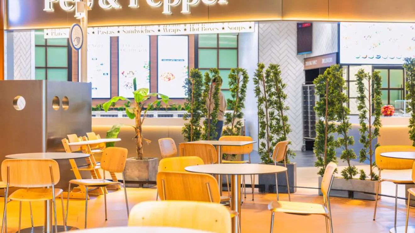 Promenada Mall modernizează zona foodcourt și deschide 8 noi restaurante / Noile unități aduc preparate mexicane, burgeri sau preparate japoneze
