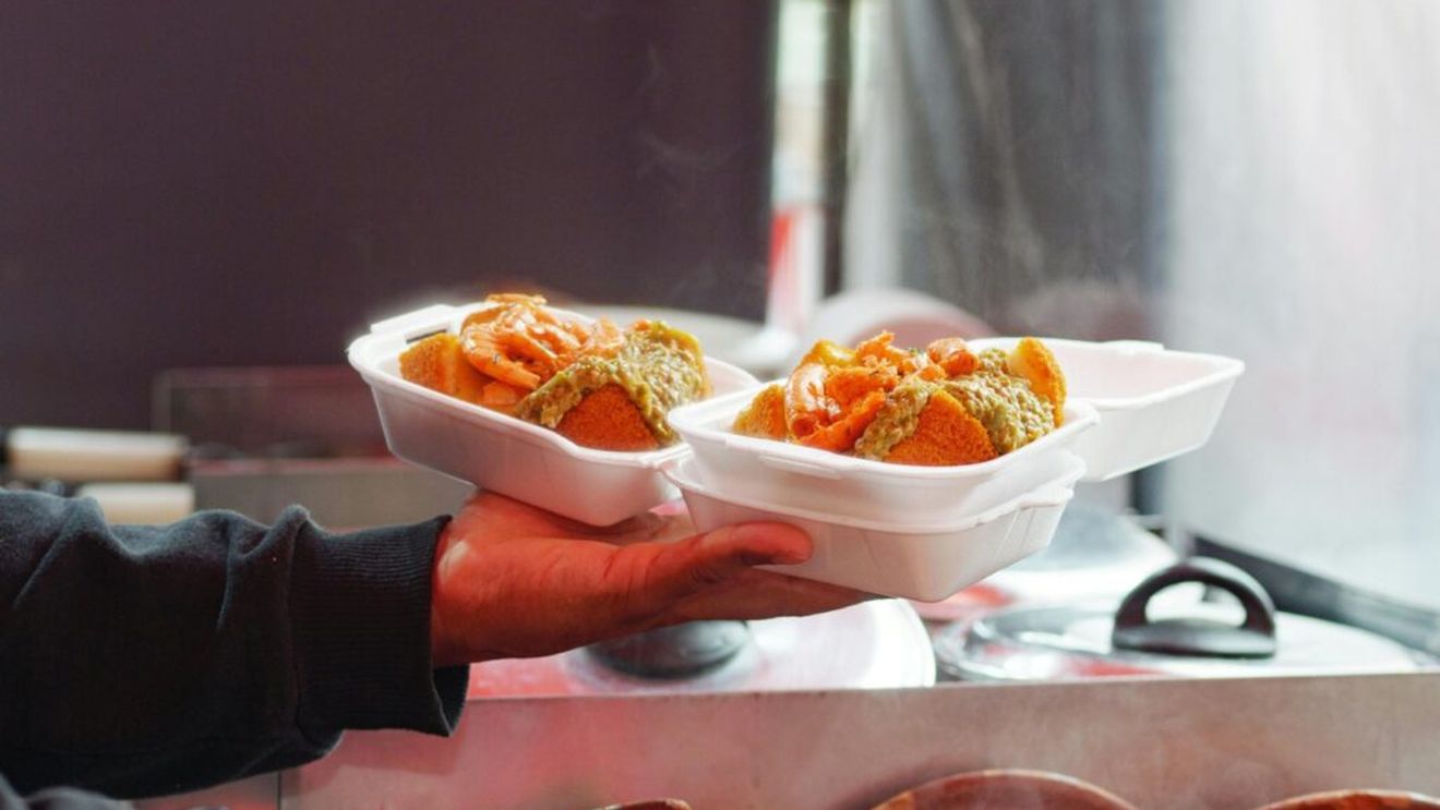 Rețete simple pentru prânzul de la birou. De ce e bine să îți aduci mâncare la pachet