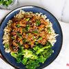 Pui cu miere și usturoi la slow cooker / Rețeta simplă care înlocuiește cu succes mâncarea comandată