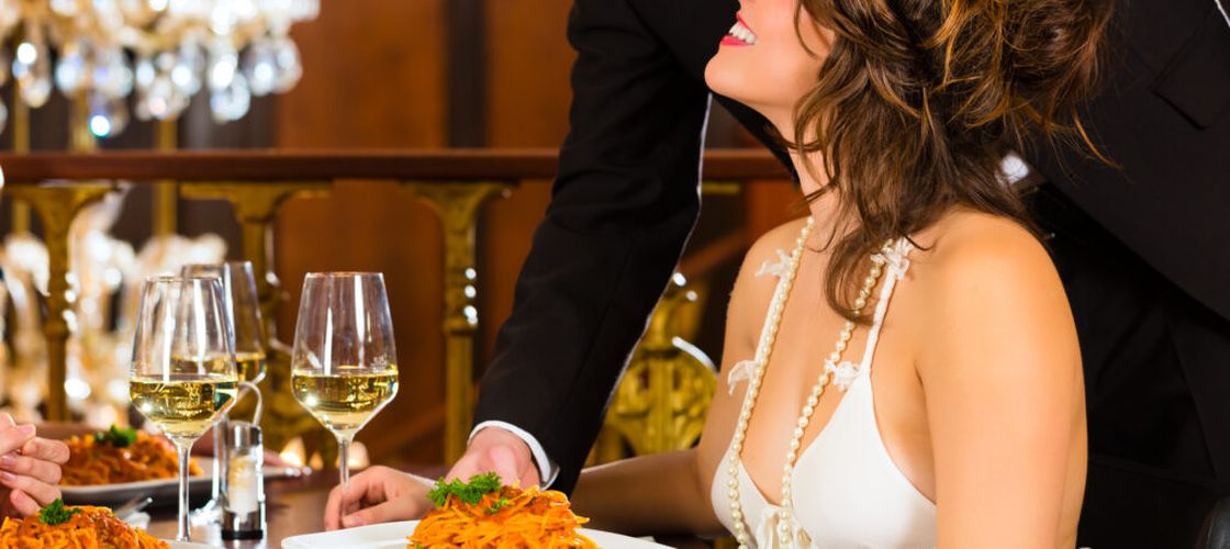 Regulile nescrise din restaurantele de lux: Ce să nu faci niciodată și cum să reacționezi când îți aduce ospătarul sorbet