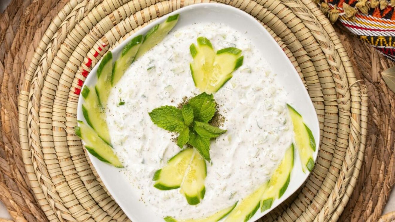 Cum faci tarator, supa rece simbol a gastronomiei estivale bulgărești